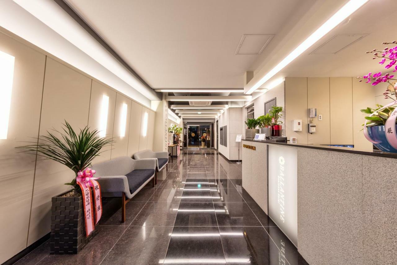 Ballantine Business Hotel Gwangju Metropolitan City Екстер'єр фото